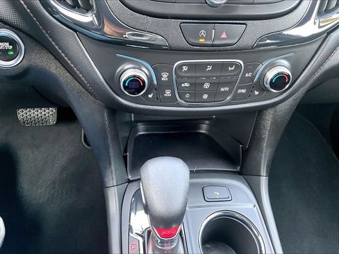 Used 2023 Chevrolet Equinox RS w/ RS Leather Package AWD/4WD image 27