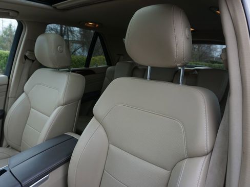 Used 2014 Mercedes-Benz ML 350 ML 350 image 11