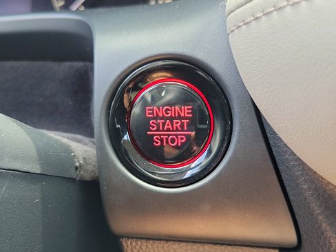 Used 2025 Honda HR-V LX image 29