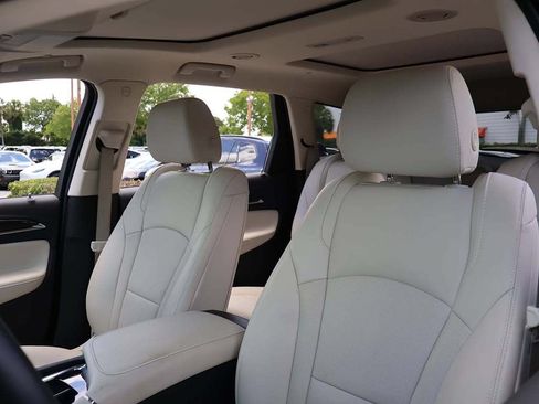 Used 2023 Buick Enclave Premium w/ Experience Buick Package FWD image 36