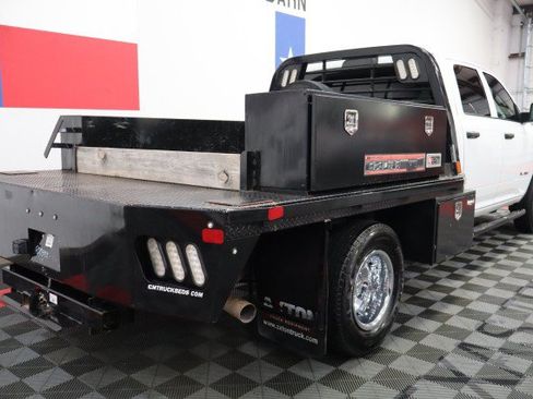 Used 2022 RAM 3500 Tradesman w/ Chrome Appearance Group AWD/4WD image 26