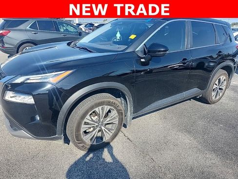 Used 2023 Nissan Rogue SV image 7