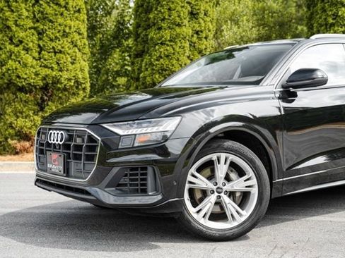 Used 2023 Audi Q8 Premium Plus w/ Premium Plus Package AWD/4WD image 3
