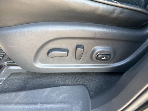 Used 2013 INFINITI JX35 AWD w/ Premium Pkg image 47