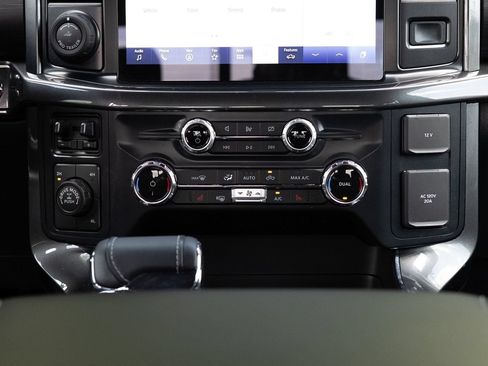 Used 2022 Ford F150 XLT w/ Equipment Group 302A High AWD/4WD image 31