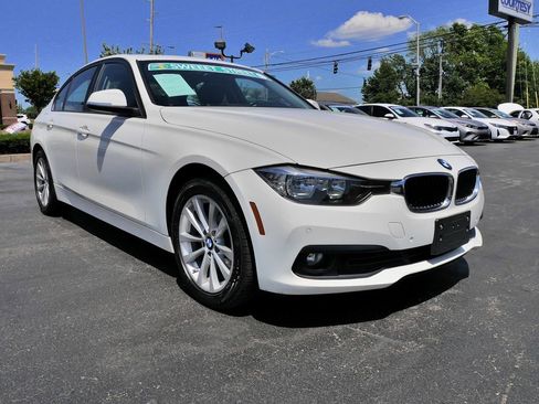 Used 2017 BMW 320i Sedan RWD image 2