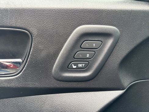 Used 2016 Honda CR-V Touring image 20