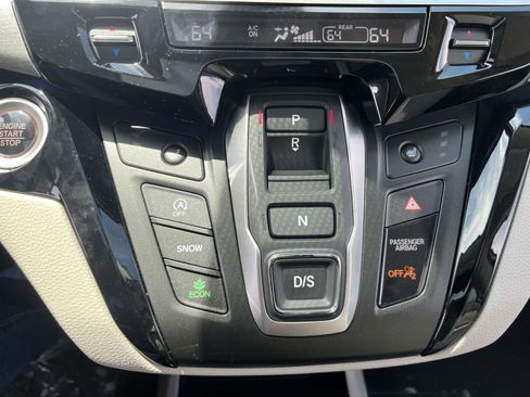 New 2026 Honda Odyssey Touring image 15