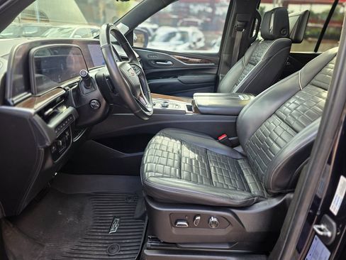 Used 2021 Cadillac Escalade Sport Platinum image 23