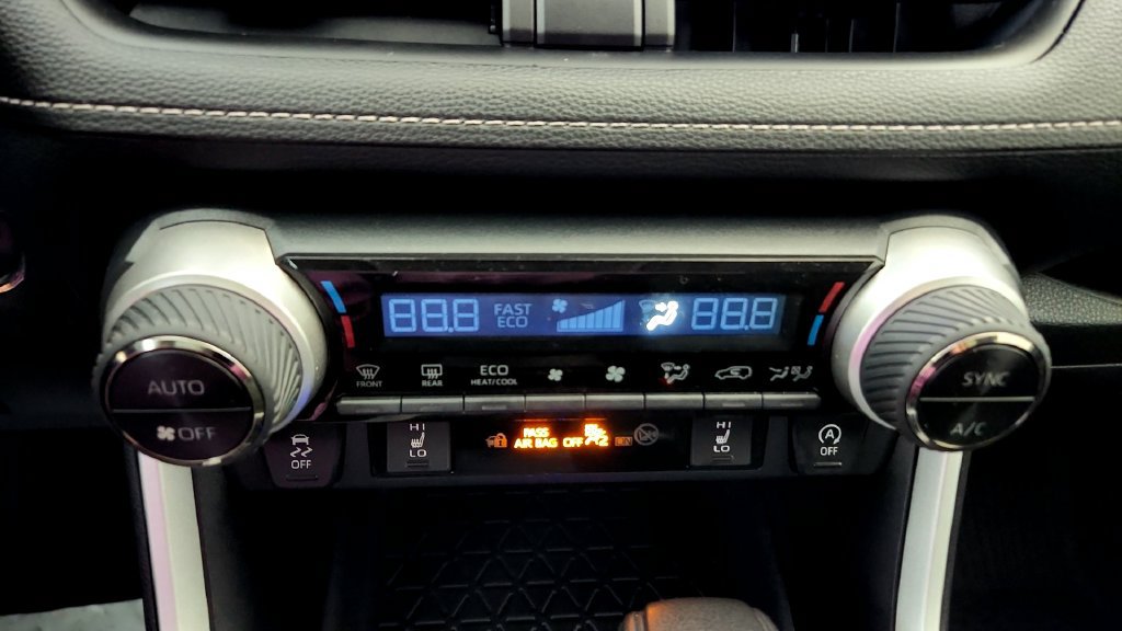 Used 2023 Toyota RAV4 XLE w/ Convenience Package AWD/4WD image 31
