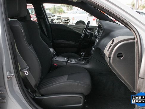 Used 2020 Dodge Charger R/T w/ Blacktop Package image 30