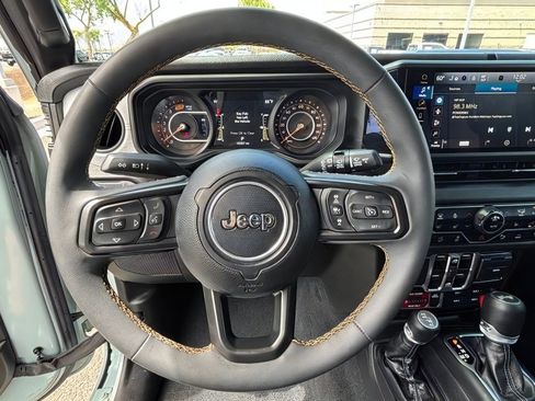 Used 2024 Jeep Wrangler Unlimited Sport AWD/4WD image 12