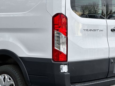 Used 2024 Ford Transit 250 Low Roof w/ Exterior Upgrade Package image 9