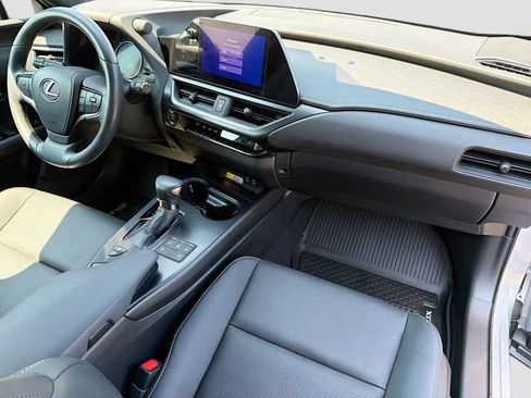 Used 2024 Lexus UX 250h AWD w/ Premium Package image 28