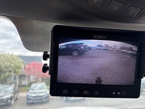 Used 2019 Ford F550 4x4 Regular Cab Super Duty w/ XL Value Package image 13