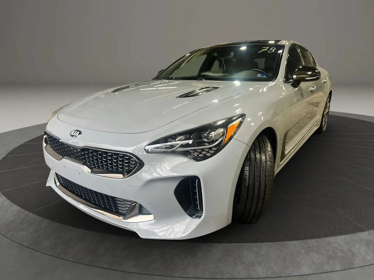 Used 2020 Kia Stinger GT1 AWD/4WD image 1