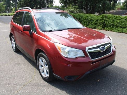 Used 2015 Subaru Forester 2.5i Premium w/ All-Weather Package AWD/4WD image 2