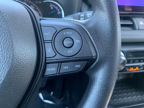 Used 2023 Toyota RAV4 AWD Hybrid image 19