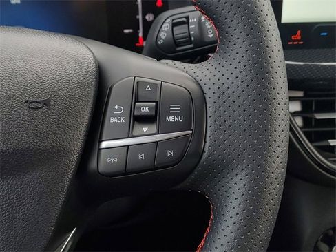 Certified 2025 Ford Escape ST-Line w/ Tech Pack #1 image 18