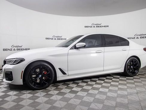Used 2022 BMW 530i w/ M Sport Package image 10