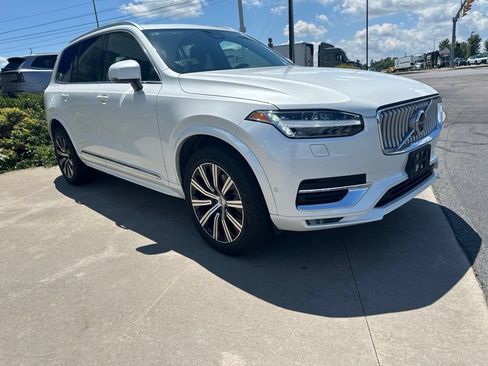 Used 2023 Volvo XC90 B6 Plus w/ Protection Package AWD/4WD image 3