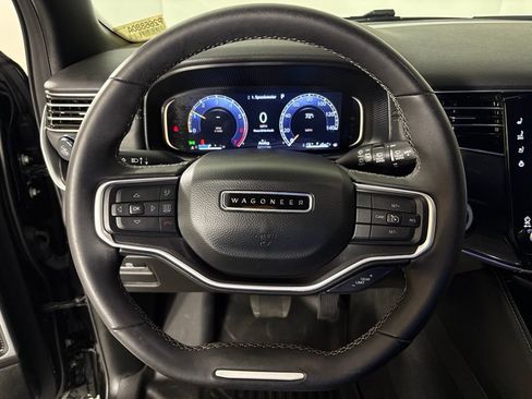 Used 2024 Jeep Wagoneer 4WD image 23