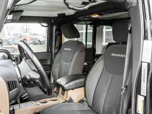 Used 2018 Jeep Wrangler Unlimited Sahara image 7