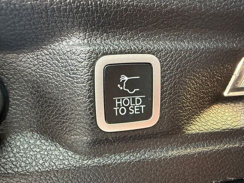 Used 2023 Jeep Grand Cherokee L Summit w/ Advanced Protech Group IV image 24