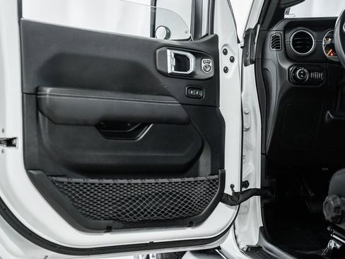 Used 2021 Jeep Gladiator Overland w/ Popular Equipment Package image 35