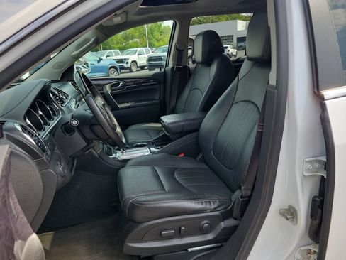 Used 2017 Buick Enclave Leather w/ Enclave Tuscan Edition FWD image 6