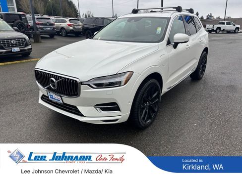 Used 2019 Volvo XC60 T8 Inscription w/ Advanced Package image 1