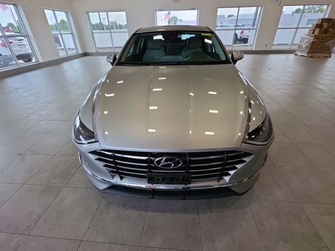 Used 2022 Hyundai Sonata SE FWD image 3