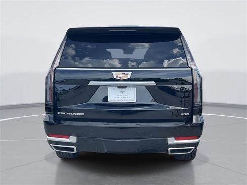 New 2026 Cadillac Escalade ESV Luxury w/ LPO, Floor Liner Package image 4