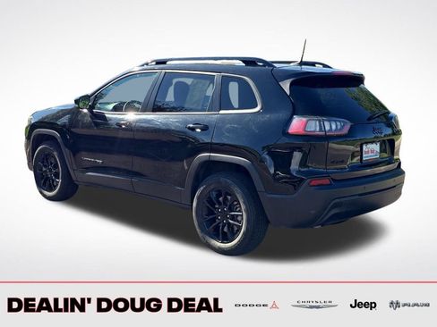 Used 2023 Jeep Cherokee Altitude Lux image 4