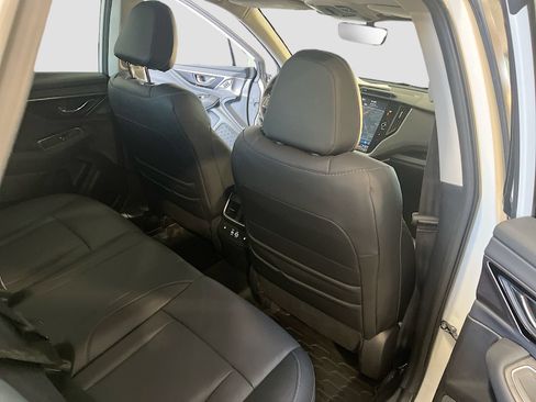 Used 2025 Subaru Outback Limited AWD/4WD image 25