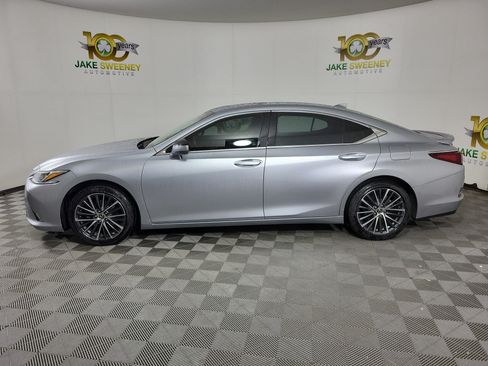 Used 2023 Lexus ES 350 w/ Premium Package FWD image 2