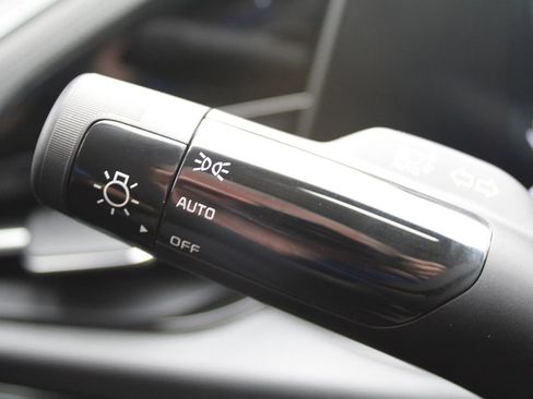 New 2026 Kia Niro EX FWD image 24