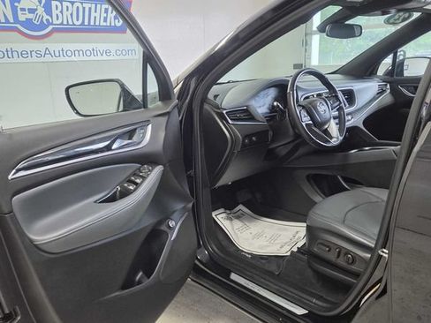 Used 2023 Buick Enclave Essence w/ Experience Buick Package AWD/4WD image 4