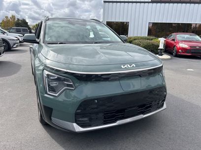 Used 2023 Kia Niro Wave w/ Wave Preserve Package