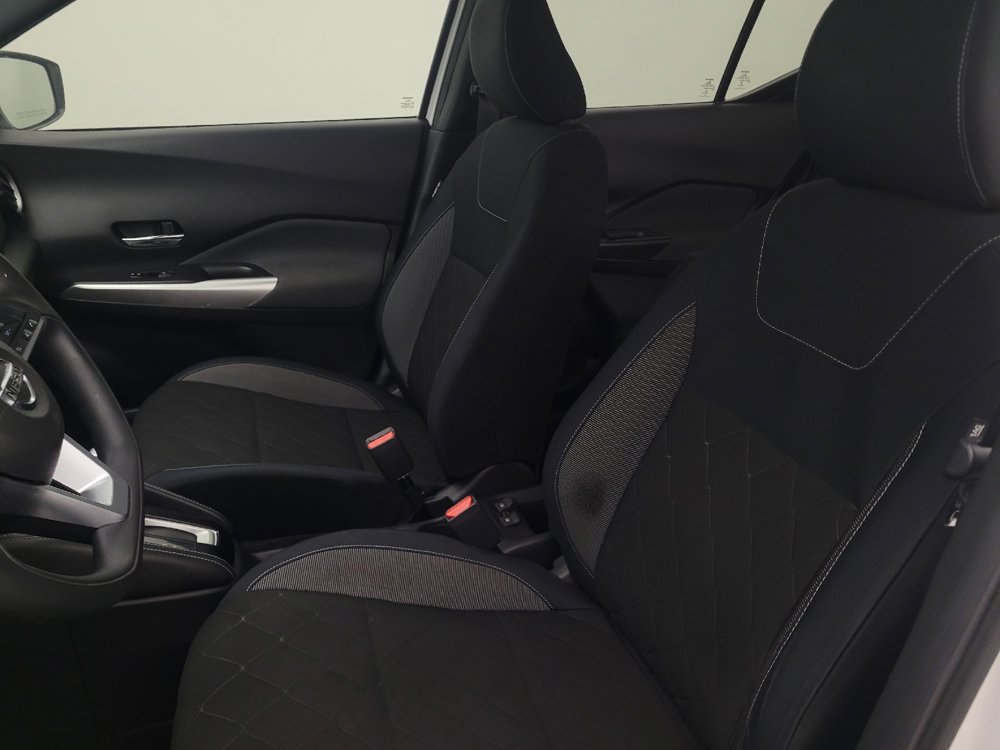 Used 2018 Nissan Kicks SV w/ Exterior Package FWD image 17