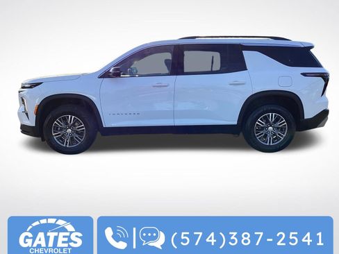 Used 2024 Chevrolet Traverse LT FWD image 6
