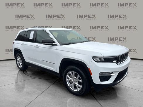 Used 2022 Jeep Grand Cherokee Limited AWD/4WD image 7