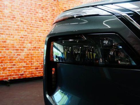 Certified 2023 Nissan Rogue S image 65