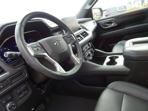 Used 2023 Chevrolet Suburban Z71 w/ Max Trailering Package image 14