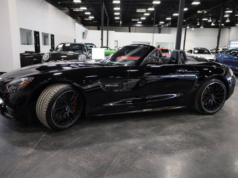Used 2018 Mercedes-Benz AMG GT C image 12