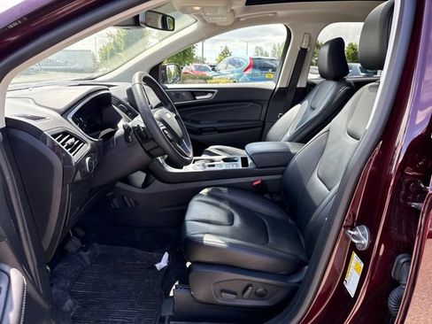 Used 2021 Ford Edge Titanium w/ Class II Trailer Tow Package AWD/4WD image 12