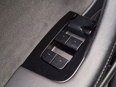 Used 2020 Tesla Model 3 Standard Range Plus image 24