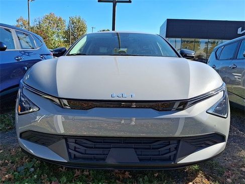 New 2025 Kia EV6 Light image 2