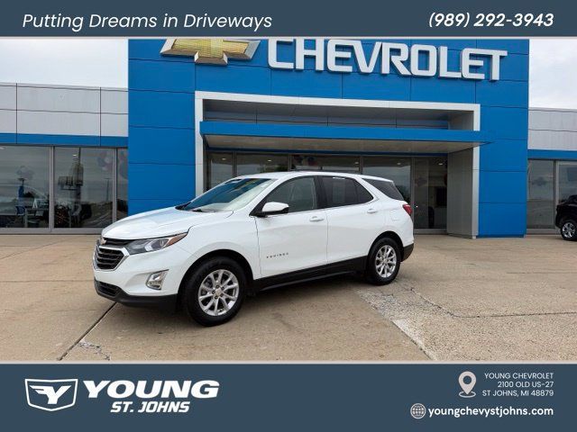 Used 2020 Chevrolet Equinox LT w/ Driver Convenience Package FWD image 2