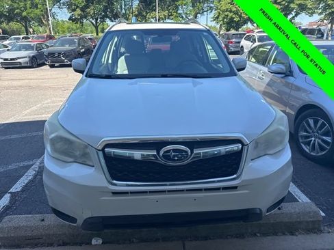 Used 2014 Subaru Forester 2.5i Premium w/ All-Weather Package AWD/4WD image 2